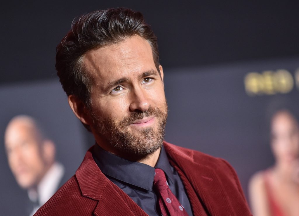 Ryan Reynolds can stun anyone with his looks and comedy