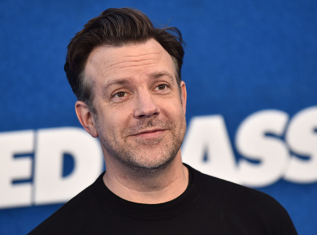 Jason Sudeikis is known for his voice that was used in Applebee's commerical